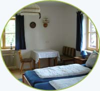 Schlaf- und Sitzgelegenheit im 2-Bettzimmer